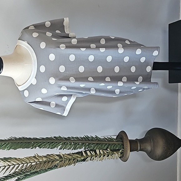 LuLaRoe Liv Gray and Off-white Polka Dot Crew Neck Short Sleeve Tee - Picture 1 of 14